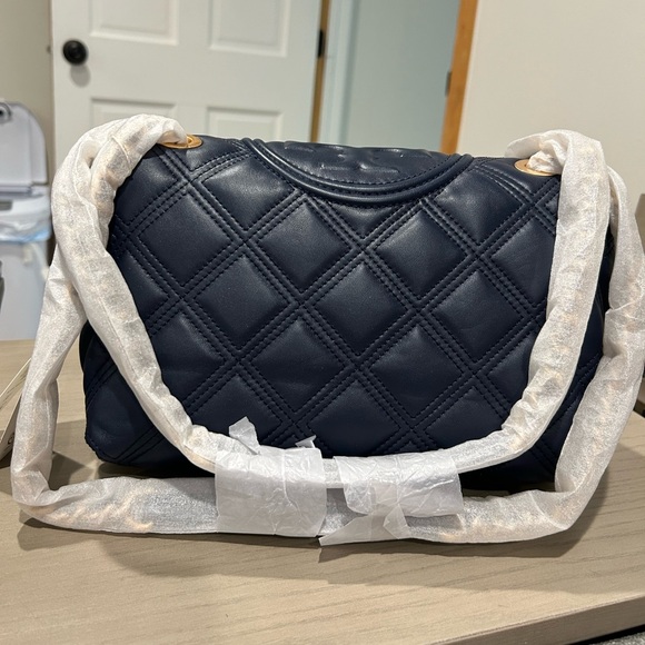 Tory Burch Fleming soft convertible shoulder bag - Picture 2 of 5